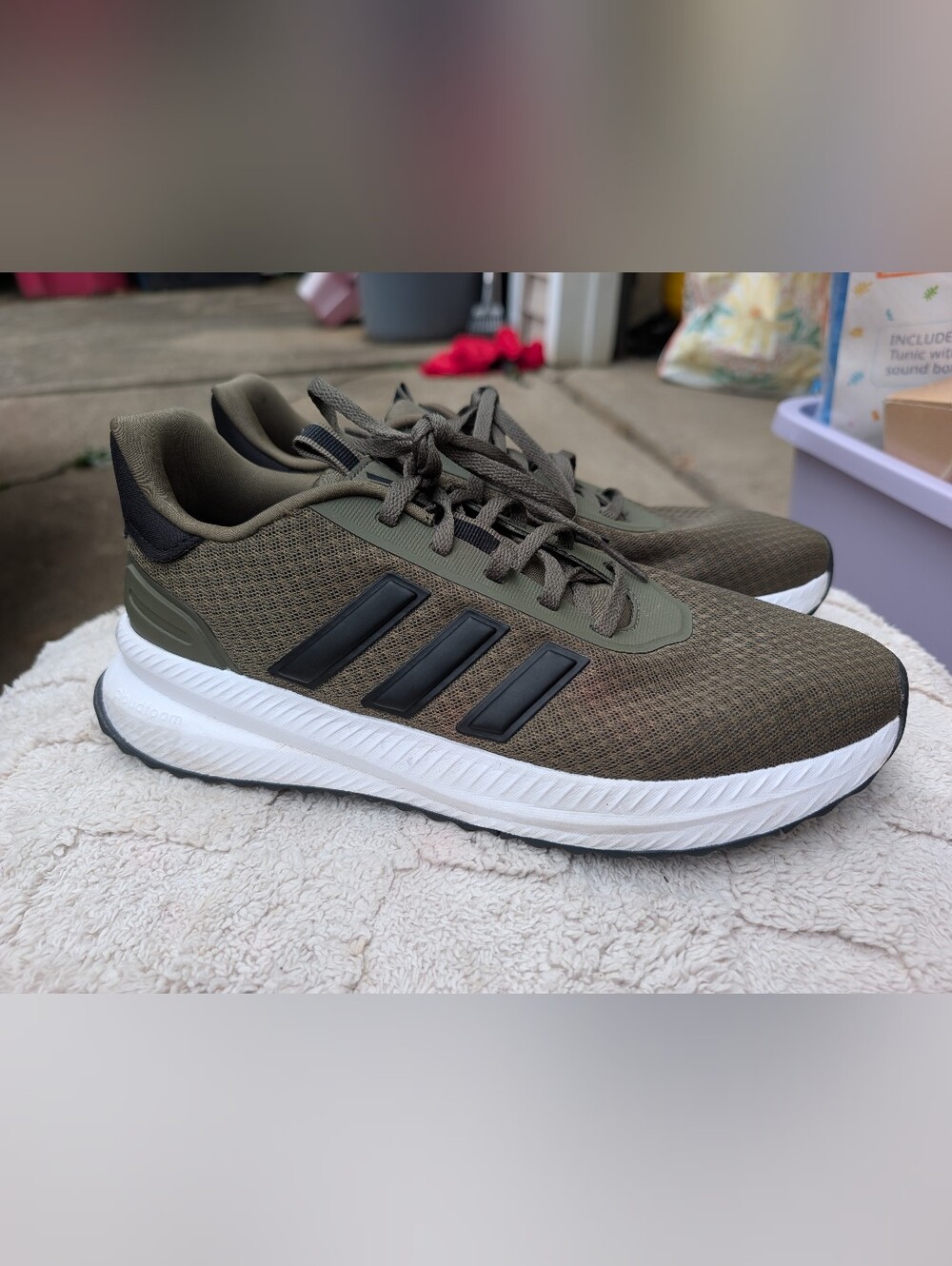 Adidas Men’s Olive Green Athletic Sneakers with Black Stripes and White Sole 8.5
